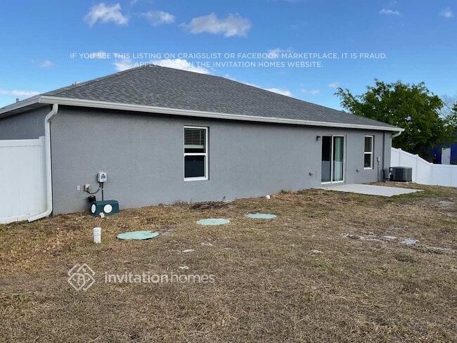 Building Photo - 714 Munich St NW