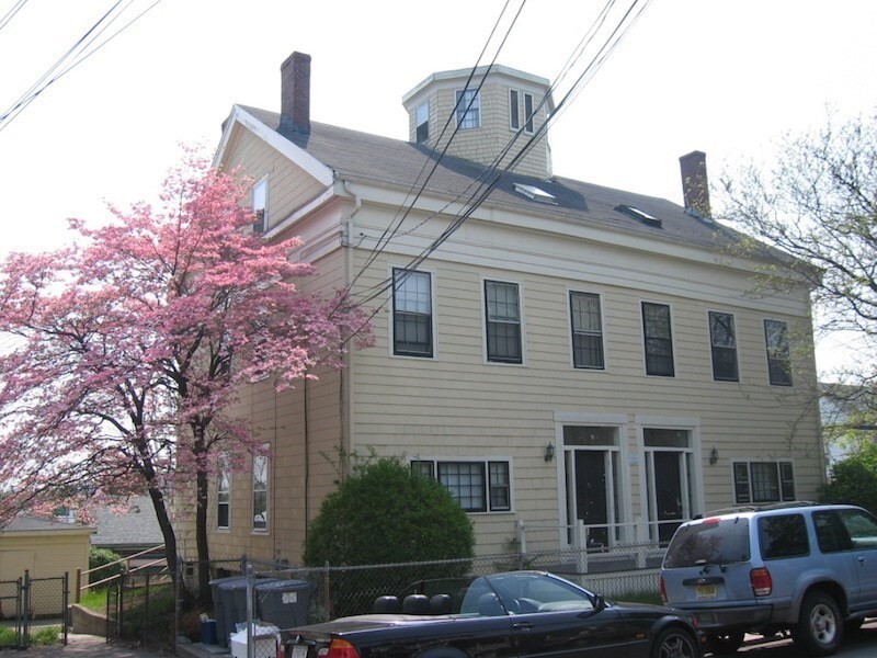 Building Photo - 61 Atherton St