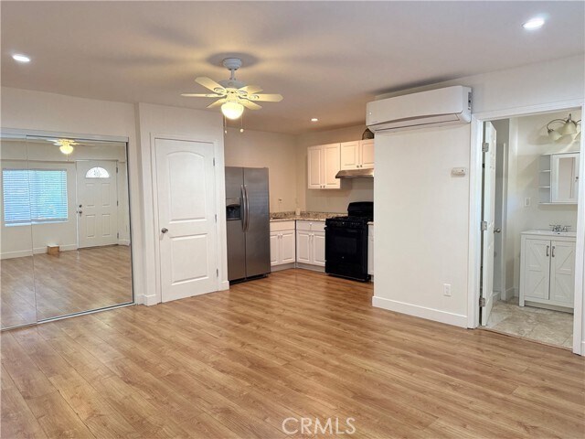 Building Photo - 22942 Cass Ave