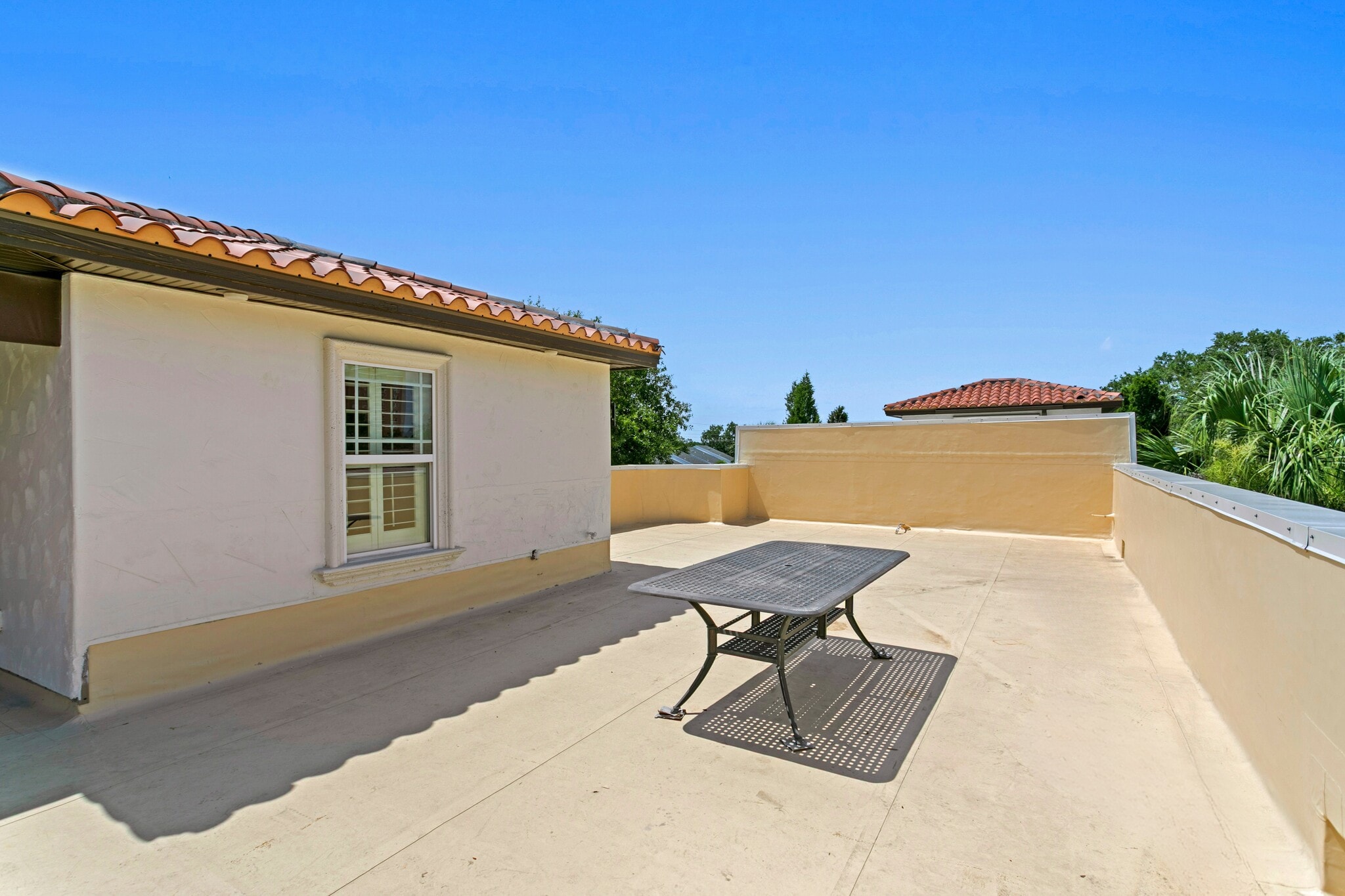 Building Photo - 2936 W Knights Ave