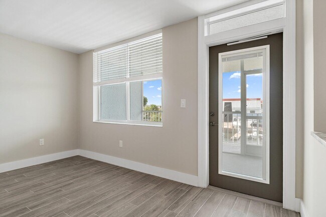 Building Photo - 108 Paradise Harbour Blvd