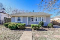 Building Photo - Fantastic 2bd/1ba home! Let yourself in!