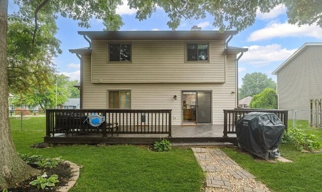 Building Photo - 1021 Southport Dr