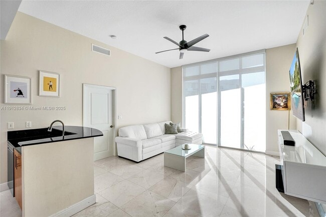 Building Photo - 7910 Harbor Island Dr