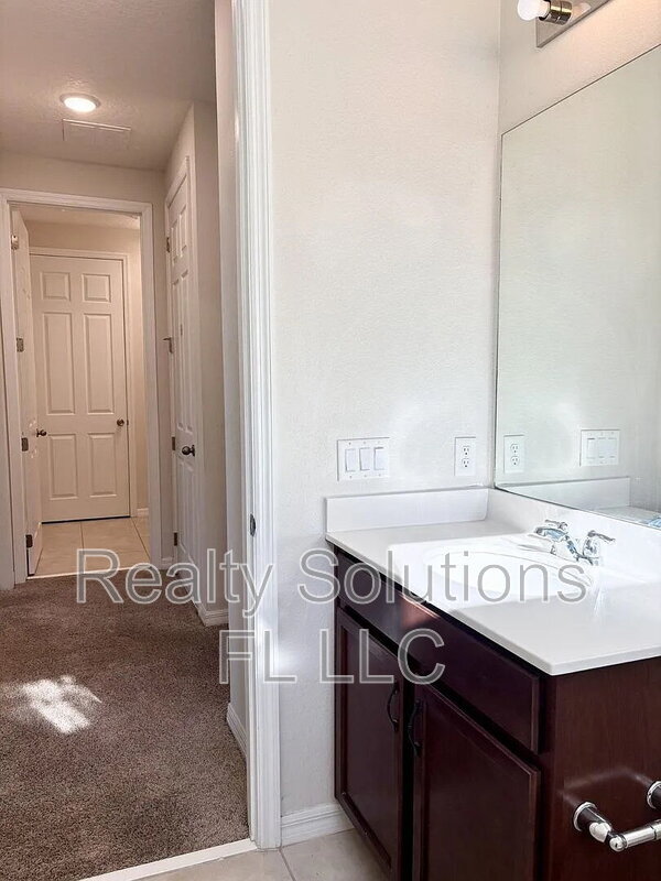 Building Photo - 9017 Flamingo Ky Way