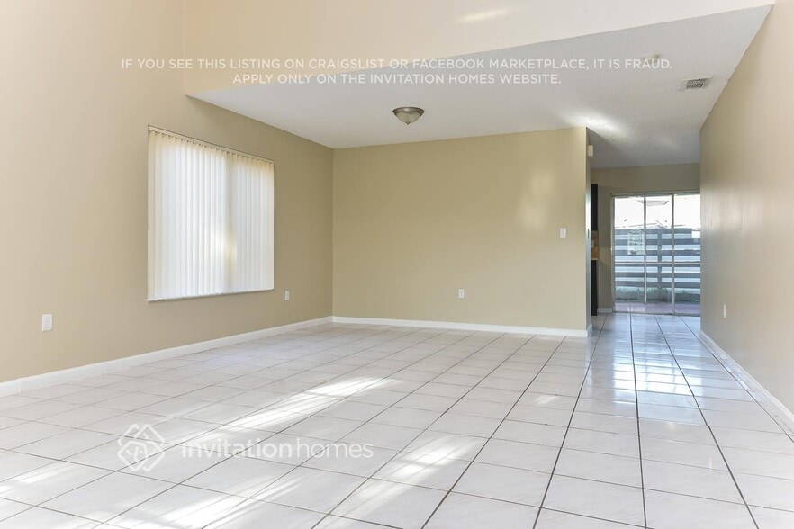 Building Photo - 14450 SW 139th Ave
