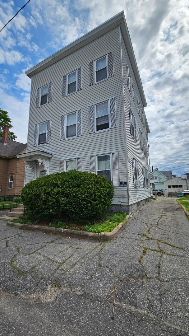 Building Photo - 41 Hevey St