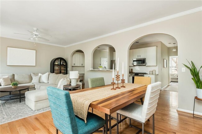 Building Photo - 4735 Longcourt Dr