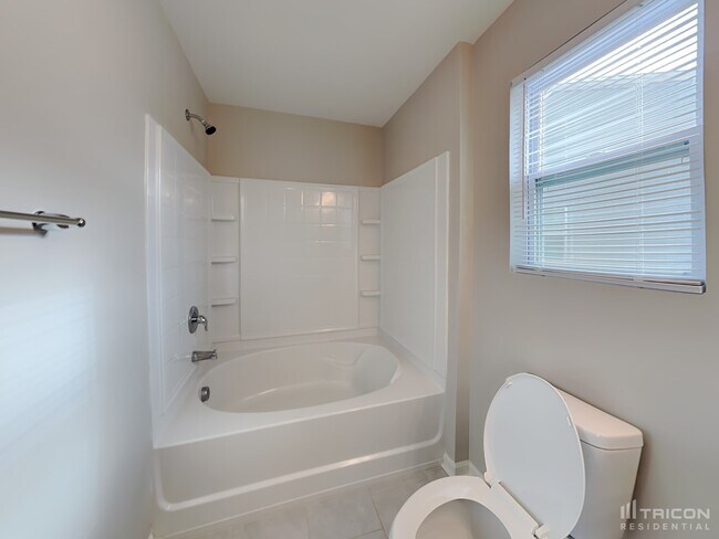 Building Photo - 5007 Red Poll Dr