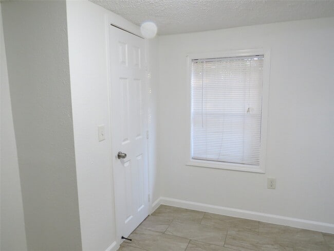 Building Photo - 8006 Avenue B