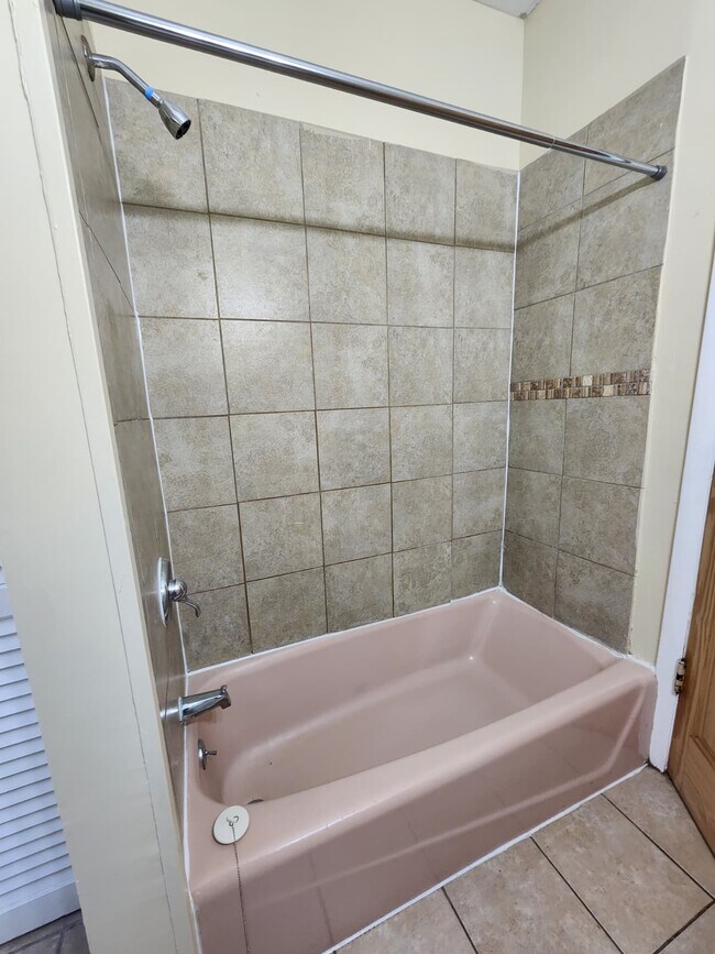 Building Photo - 395 Sherman Ave