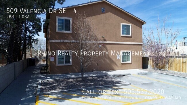 Building Photo - 509 Valencia Dr SE