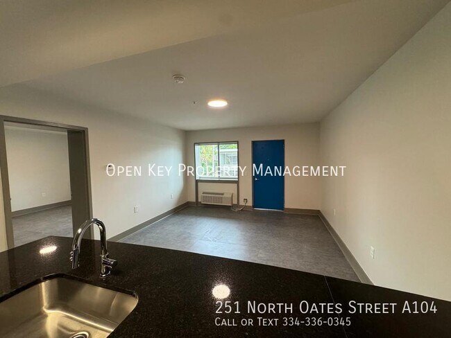 Building Photo - 251 N Oates St