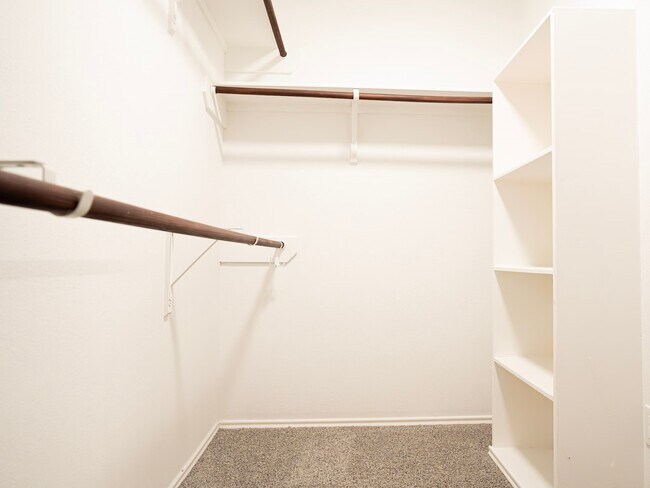 Building Photo - 2414 Alcove Foster Ct