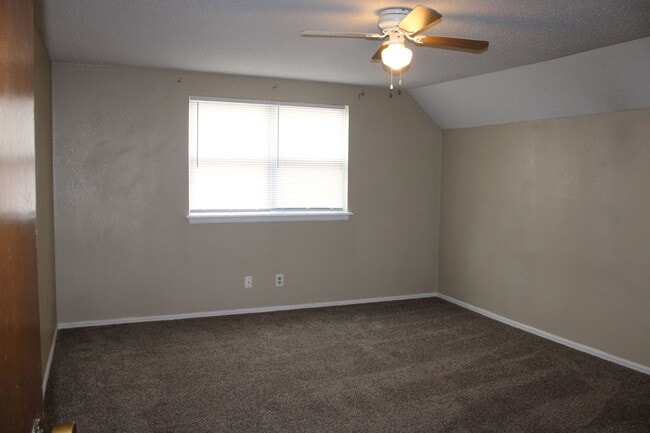 Building Photo - Wonderful remodel!