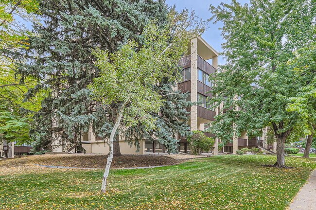 Building Photo - 6930 E Girard Ave