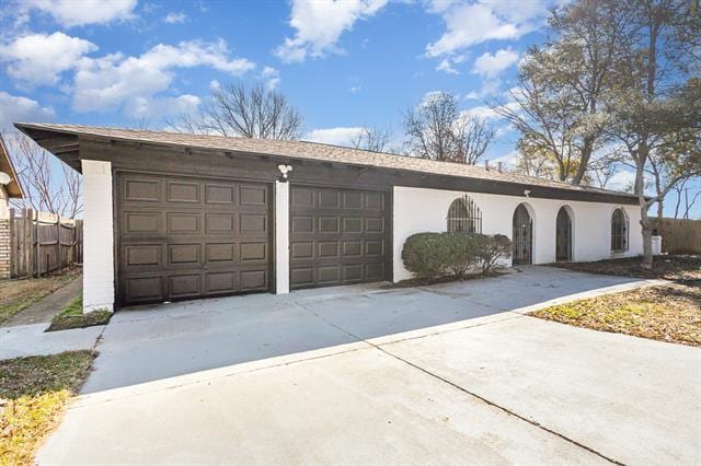 Building Photo - 800 Overhill Ct