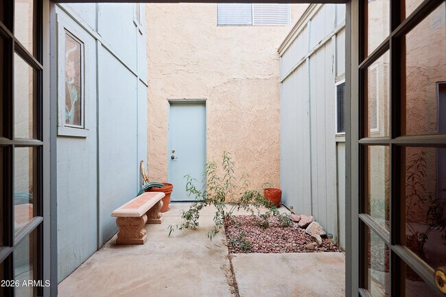 Building Photo - 2013 N 87th Way