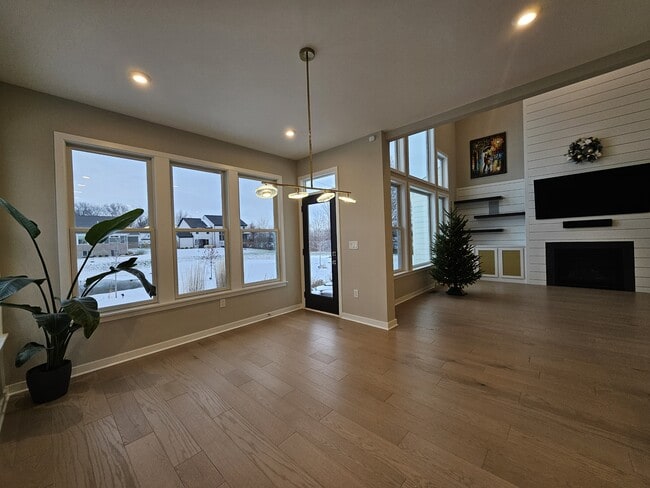 Building Photo - 228 Oakhurst Wy