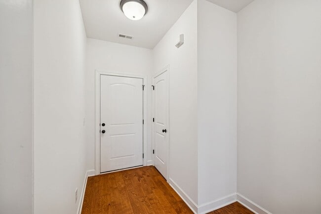 Building Photo - 2912 Butterfly Bend