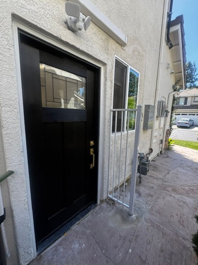 Building Photo - Brand new 2 bedroom ADU in gated area of Thousand Oaks