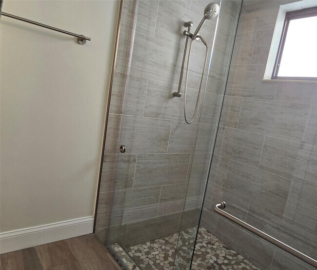 Building Photo - 2177 Montpeliar