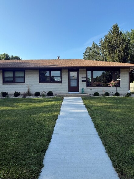 Primary Photo - 2107 Newman St