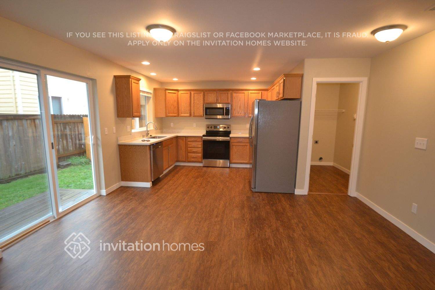 Building Photo - 13411 11th Pl W