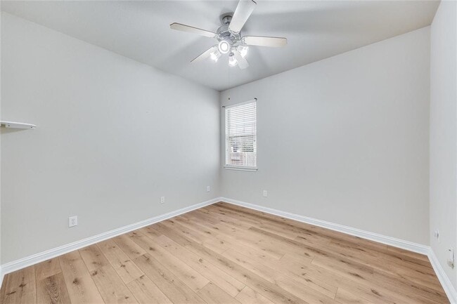 Building Photo - 203 Arrowhead Trail