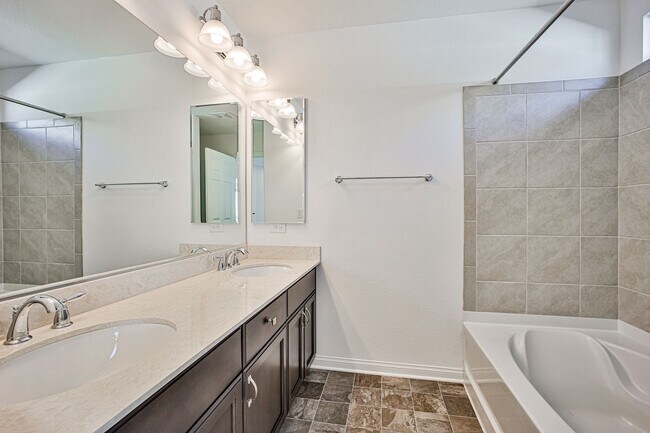 Building Photo - 7771 Bright Ldg St