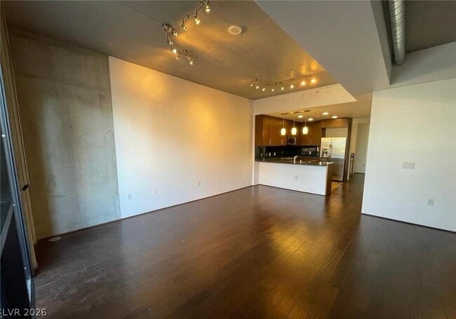 Building Photo - 353 E Bonneville Ave