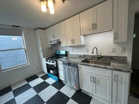 Building Photo - 1089 Colquitt Ave NE