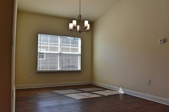 Building Photo - 211 Brandywine Rd