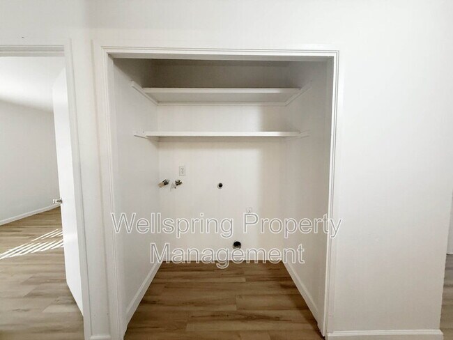 Building Photo - 3251 Mill Springs Dr