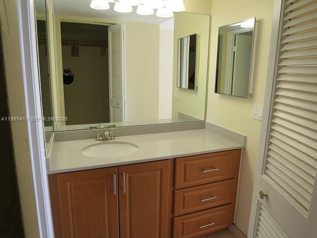 Building Photo - 600 NE 36th St