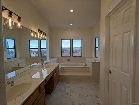 Building Photo - 42057 Parkmont Dr