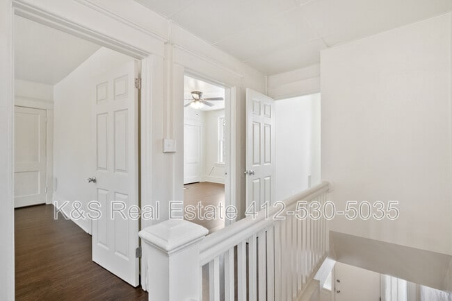 Building Photo - 439 Kingsboro St