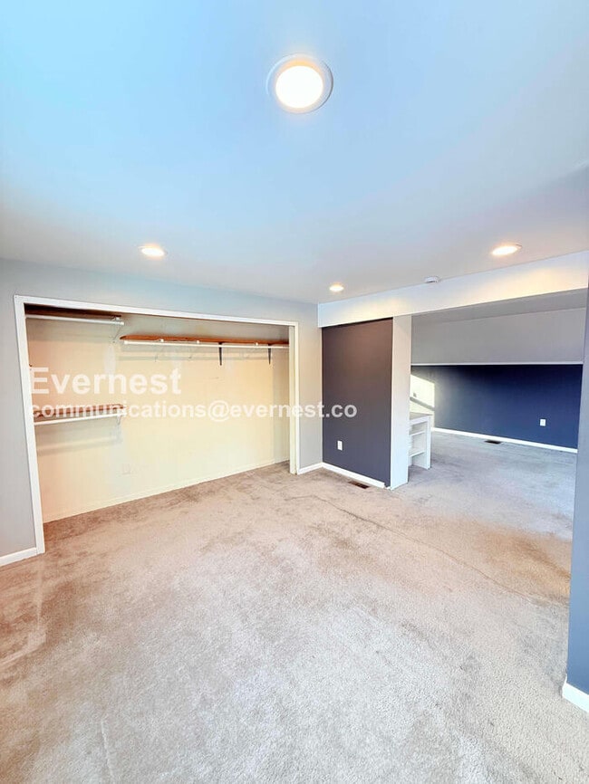 Building Photo - 11408 Seminole