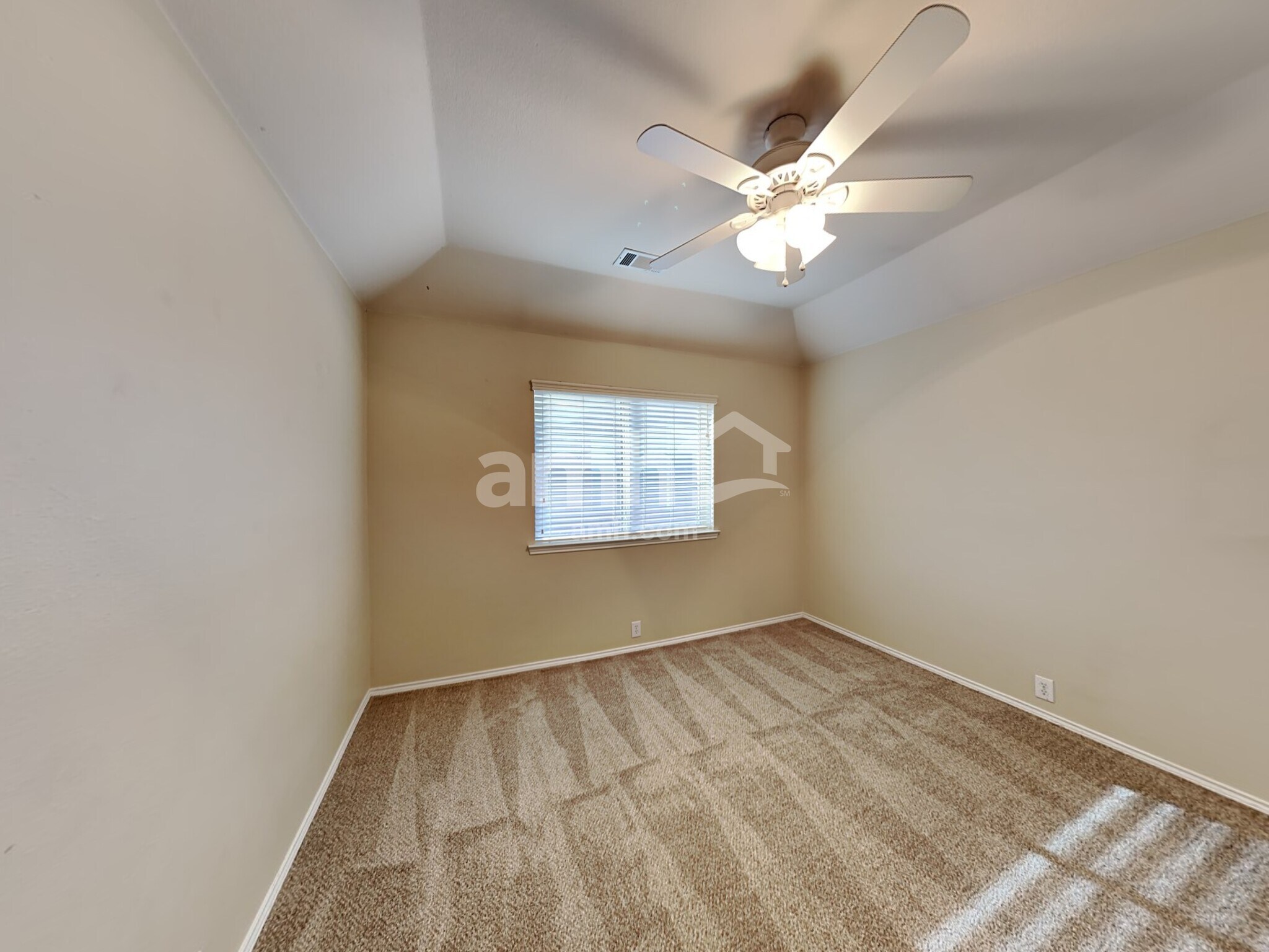 Building Photo - 2850 Del Largo Way