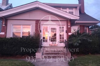 Building Photo - 203 S Broad St