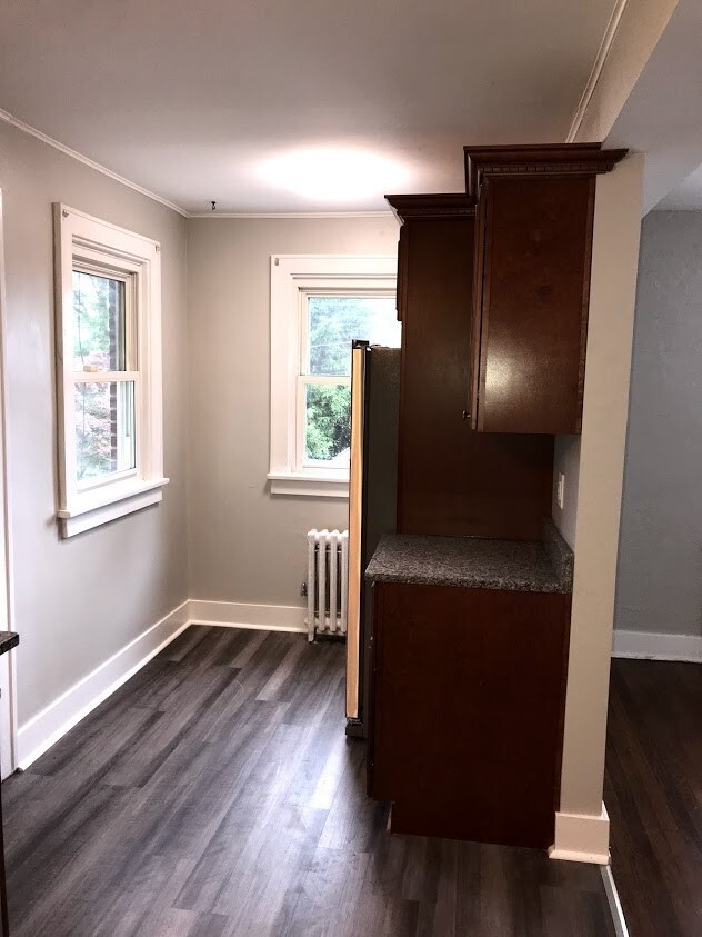 Building Photo - 4 Bedroom; 1 Bath House for Rent - Swissvale