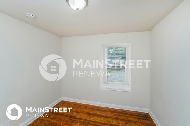 Building Photo - 3901 Jewell Ave