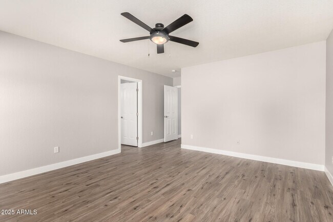 Building Photo - 2771 S Sailors Way