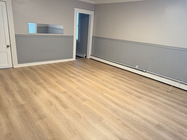 Building Photo - 89 Spruce St