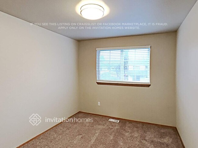 Building Photo - 15472 Chestnut Dr SE