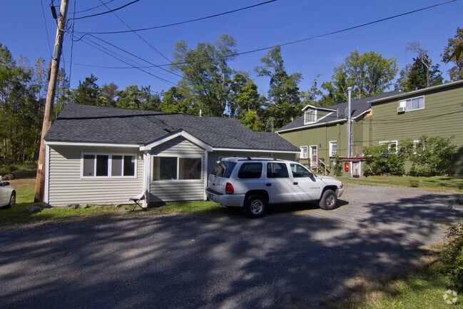 Building Photo - 11 Yellen Rd