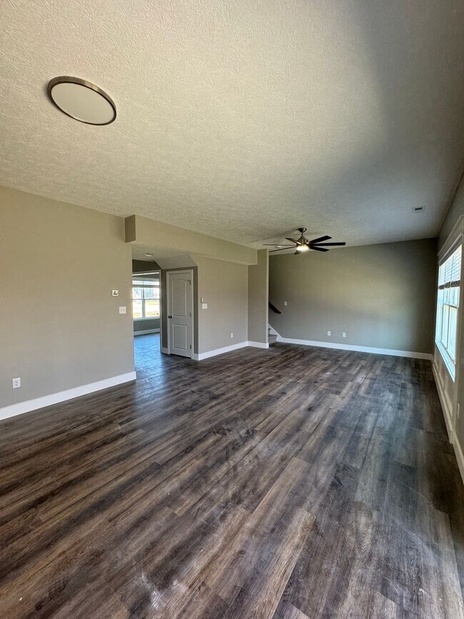 Building Photo - 4 Bedroom Single Family Home - WEST LAFAYETTE