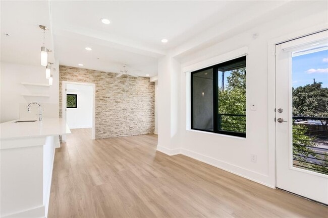 Building Photo - 1603 Enfield Rd