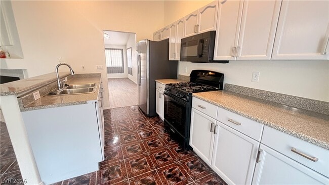 Building Photo - 6263 Dalbergia Ave