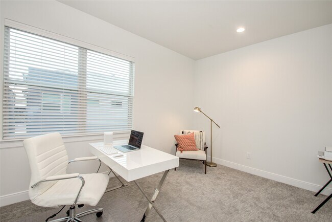 Building Photo - 2717 Eado Grove Ln